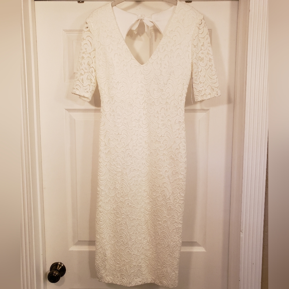 *SALE* Premier Amour sz4 lace style white dress NEW